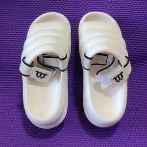 Womens‎ White Slide Puffy Slides